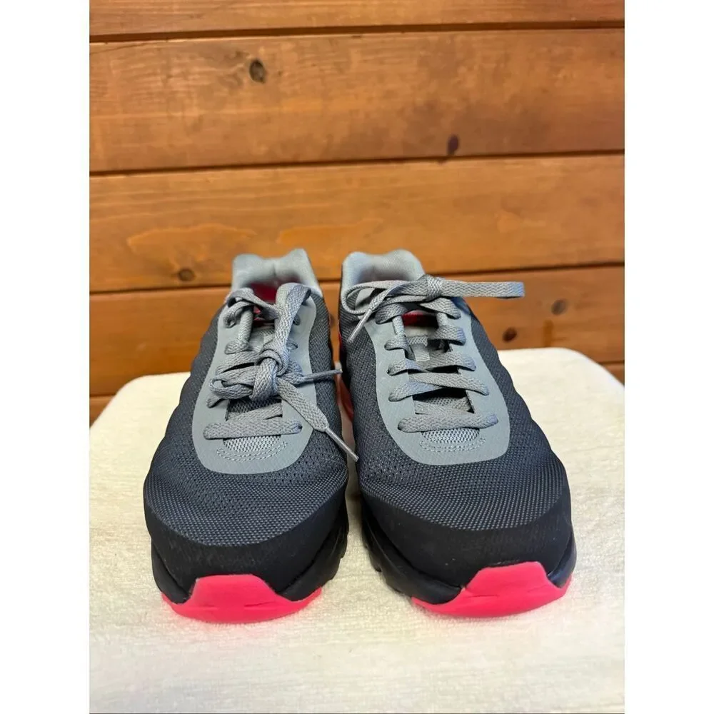 Nike Sz 6.5 Youth Air Max Invigor running sneakers black, cool grey, racer pink